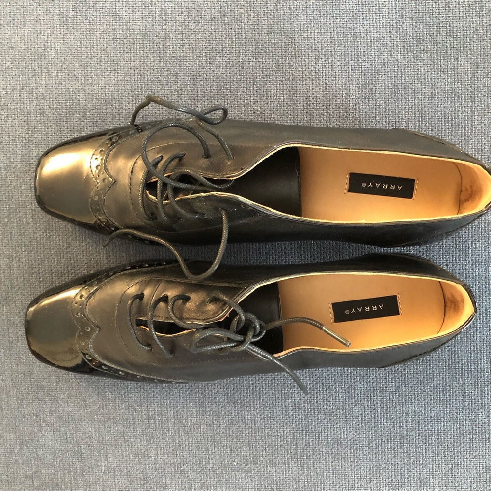 ARRAY First Class Black Women’s Oxfords (9W)